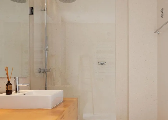 Just Like - Casal No Campo * Vila Praia de Âncora