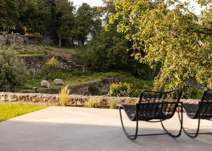 Just Like - Casal No Campo * Vila Praia de Âncora